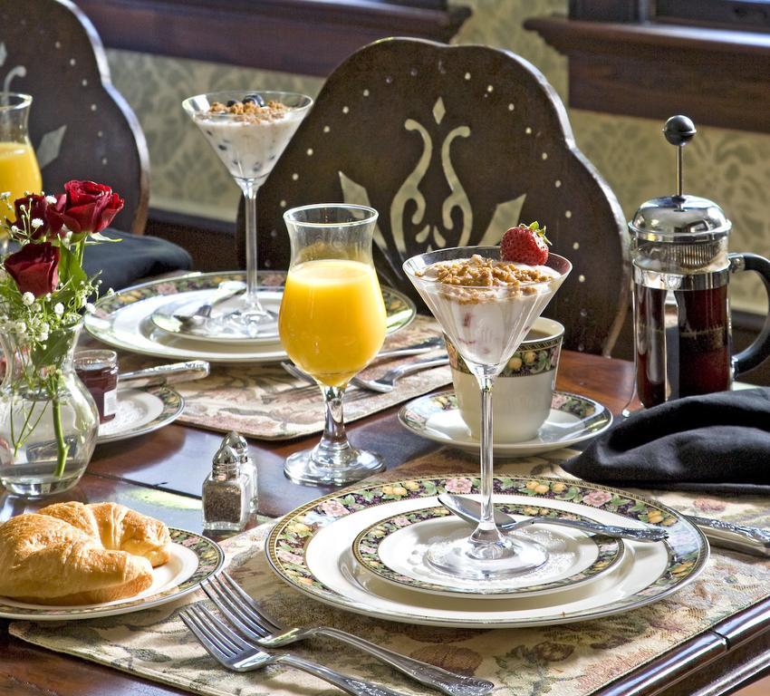شاطئ فينماندينا Hoyt House Luxury Bed & Breakfast المطعم الصورة